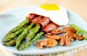 Keto-Diätgerichte können bei bestimmten Pathologien Nebenwirkungen für den Körper haben